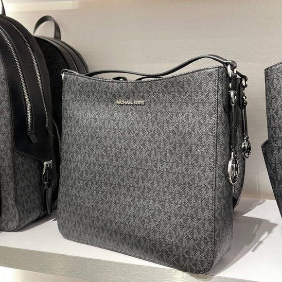 Michael Kors Jet Set Travel Large Messenger Crossbody Bag Black - Picture 9 of 16